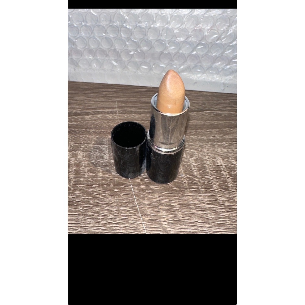 Benefit‎ Cosmetics Full Finish Lipstick I Think I Love You Champagne Bronze Rare